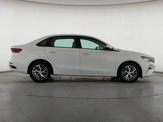 Geely Emgrand GS 2024