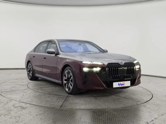 بي ام دبليو الفئة السابعة 760Li 2023 
