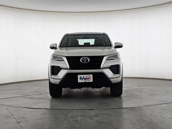 Toyota Fortuner GX 2024