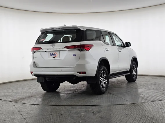 Toyota Fortuner GX 2024