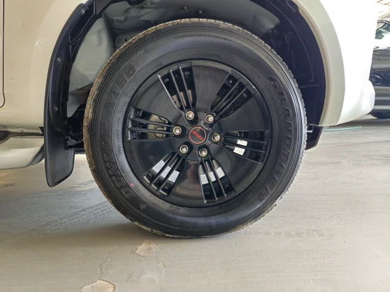 ايسوزو دي ماكس LS 2023 دبل