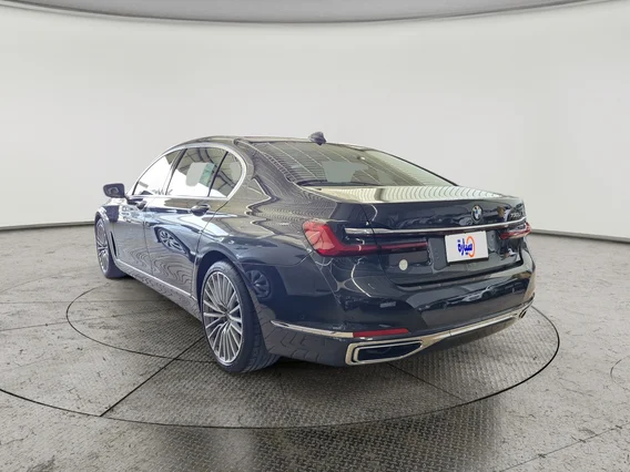 بي ام دبليو الفئة السابعة 730Li 2022 