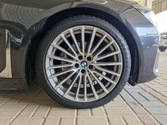 بي ام دبليو الفئة السابعة 730Li 2022 