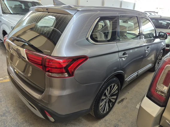 Mitsubishi Outlander GLX 2020 دبل