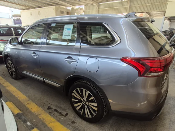 Mitsubishi Outlander GLX 2020 دبل