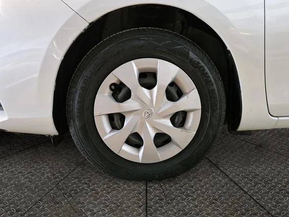 تويوتا يارس Y FLT 2022 