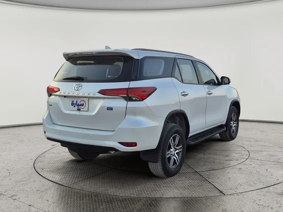 Toyota Fortuner GX 2023 دبل