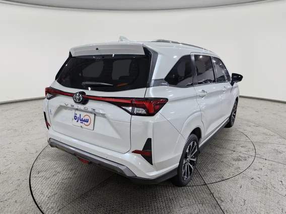 Toyota Veloz GLX 2024 