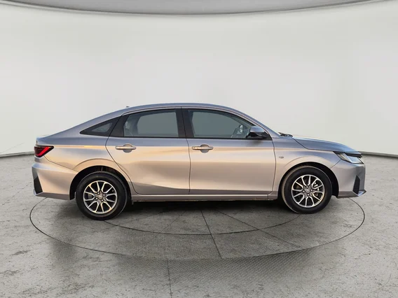 تويوتا يارس Y 2023 