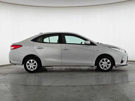 تويوتا يارس Y 2021