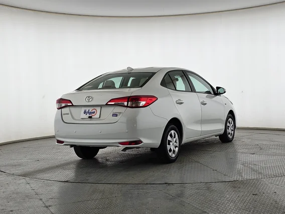 تويوتا يارس Y 2021