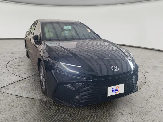 Toyota Camry  E 2025 