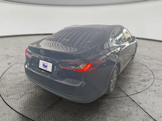 Toyota Camry  E 2025 
