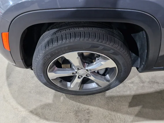 جيب جراند شيروكي ليمتد 2022 دبل