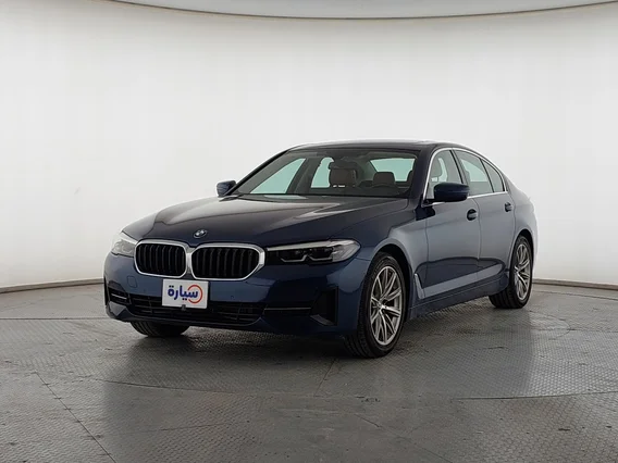 بي ام دبليو الفئة الخامسة 520i 2023
