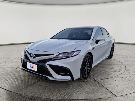 تويوتا كامري SE 2024 