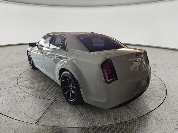 كرايسلر 300 S 2021 