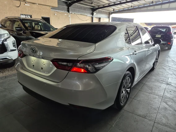 Toyota Camry  S 2022 
