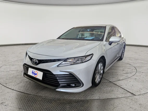 Toyota Camry  GLE 2024 