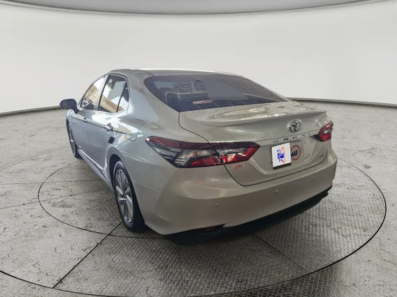Toyota Camry  GLE 2024 