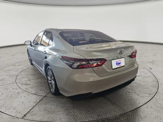 Toyota Camry  GLE 2024 