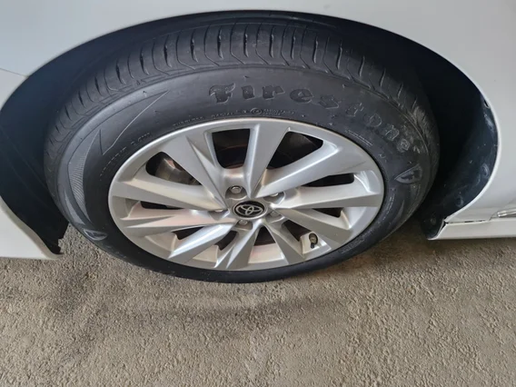 Toyota Camry  GLE 2024 