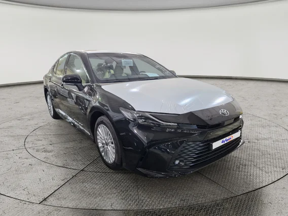 تويوتا كامري LE 2025 