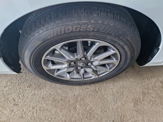 Toyota Yaris  Y 2024 