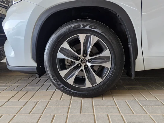 تويوتا هايلاندر GLE 2023 