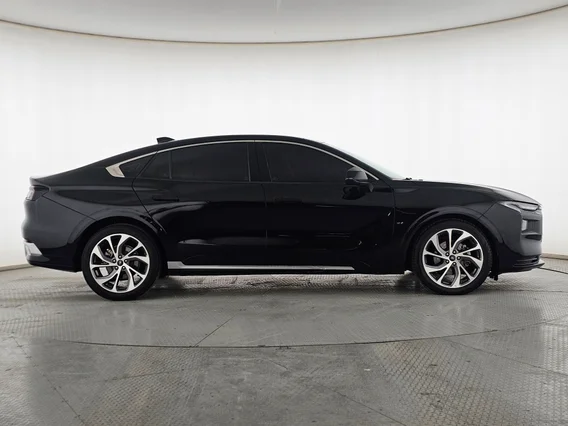 فورد تورس تيتانيوم الإصدار الجديد 2023 