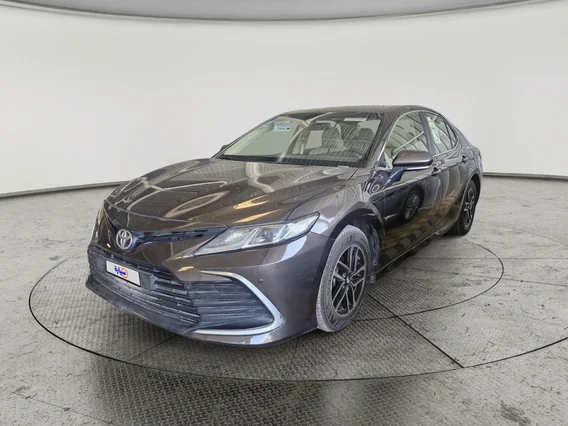 Toyota Camry  LE 2021 