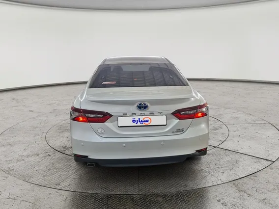 Toyota Camry  GLE HEV  2024 