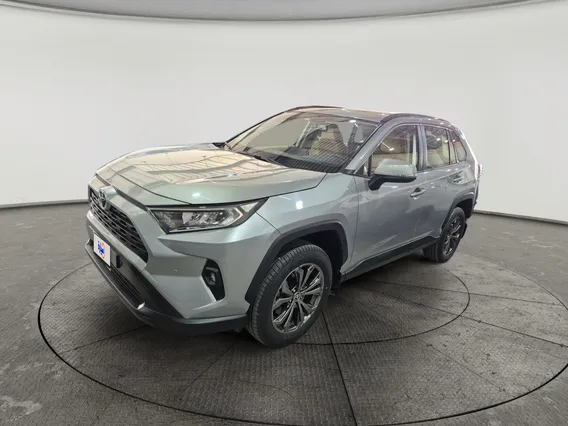 Toyota RAV4 XLE 2025 