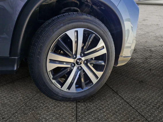 ميتسوبيشي ASX GLX 2024 