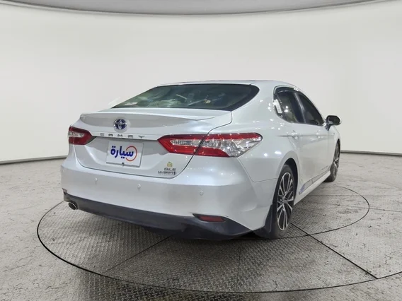 Toyota Camry  GLE 2019 