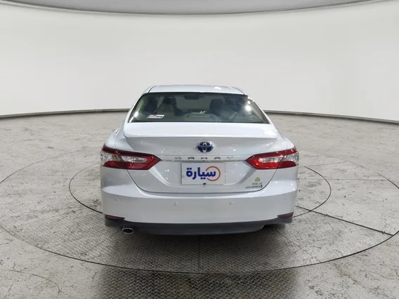 Toyota Camry  GLE 2019 