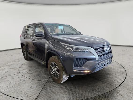 تويوتا فورتشنر GX 2024 