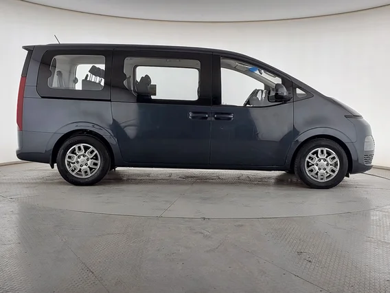 هيونداي ستاريا واجن 2022 