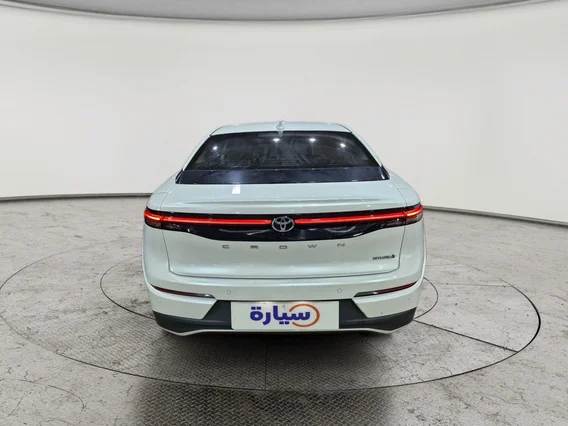 Toyota Crown Premium 2023 
