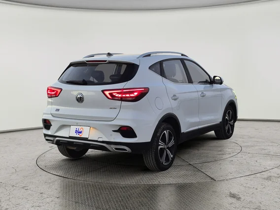 MG ZS LUX 2023 