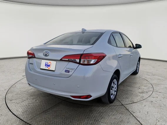 تويوتا يارس Y 2021 