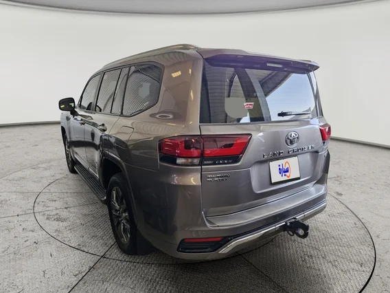 تويوتا لاندكروزر GXR 2024 دبل