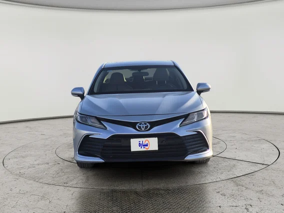 تويوتا كامري LE 2023 