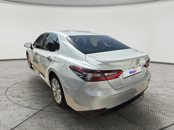 تويوتا كامري GLE 2022 