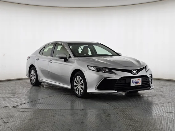 تويوتا كامري LE 2022 