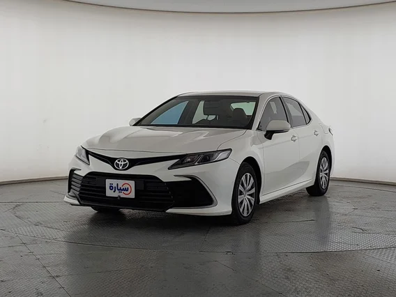 تويوتا كامري LE 2022 