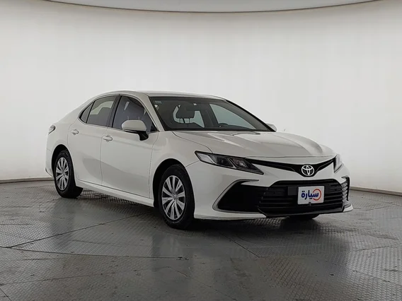 تويوتا كامري LE 2022 