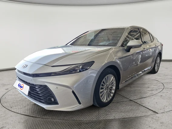 تويوتا كامري LE 2025 