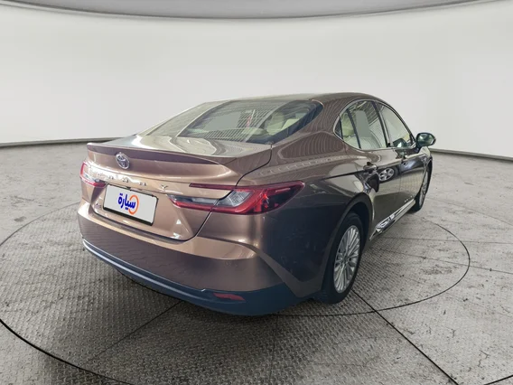 Toyota Camry  LE 2025 