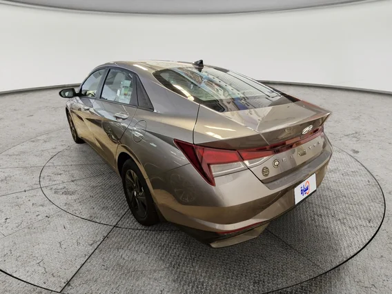 Hyundai Elantra Smart 2023 